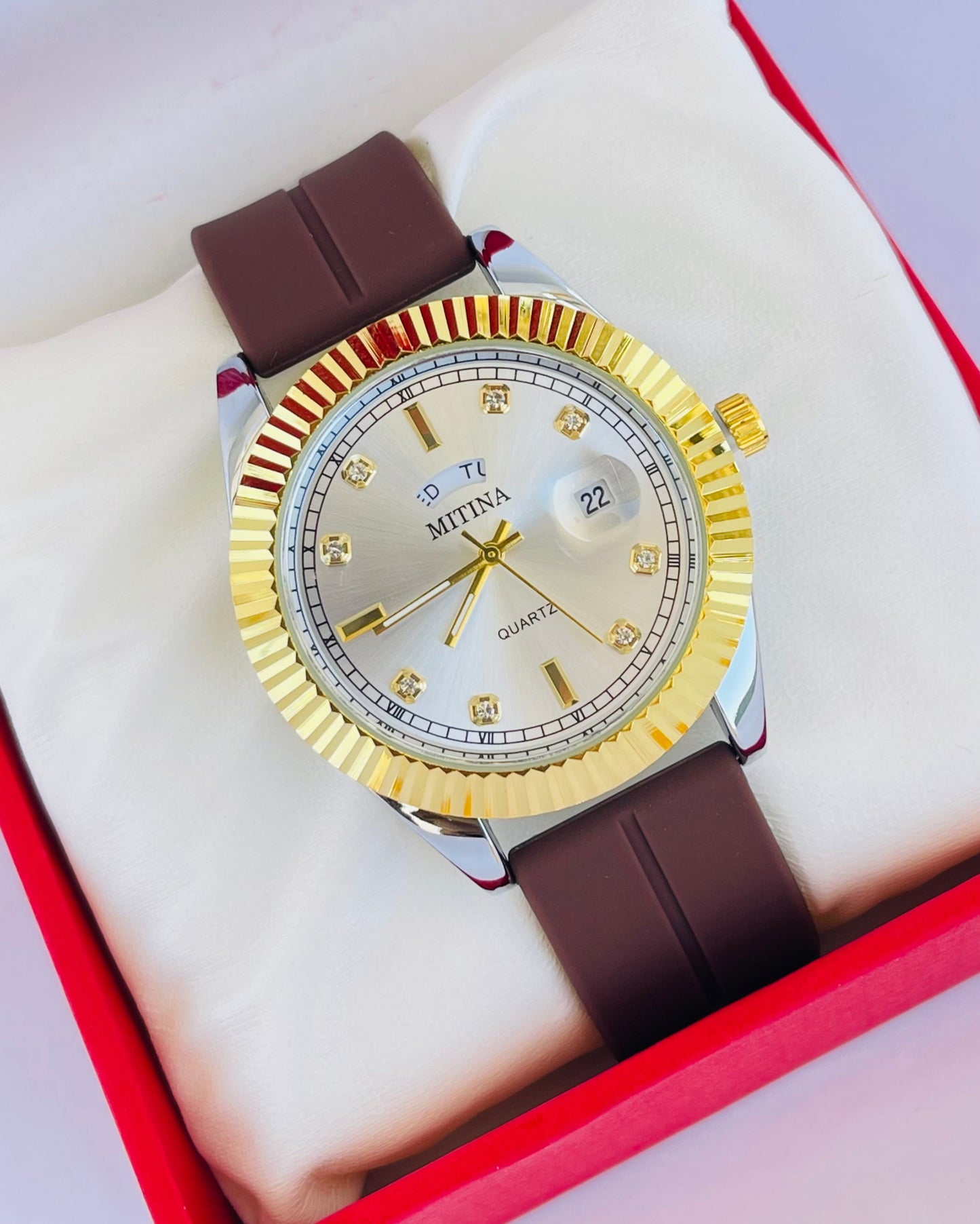 Magnatic Lether Strap Premium Watch